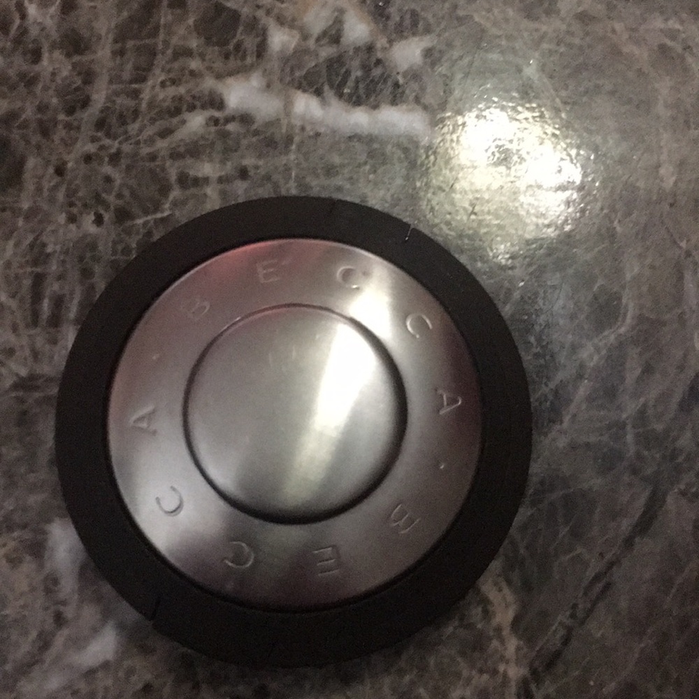 Becca highlighter